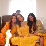 Nitibha Kaul Instagram – Engulfed in love ✨
.
.
.
.

#GrahPravesh #GrahPraveshPooja #Puja #PoojaVlog #BasantPanchami #YellowSuit #HouseOwner #LifeGoals #NKNeverStops #NKSays #NKaulsHome #HomeOwner Delhi, India