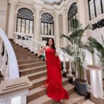Nitibha Kaul Instagram - Loving her was red ❤️ Saree @picchika Necklace @shoppaksha #RedSaree #SareeGoals #SareeLove #6YardsOfElegance