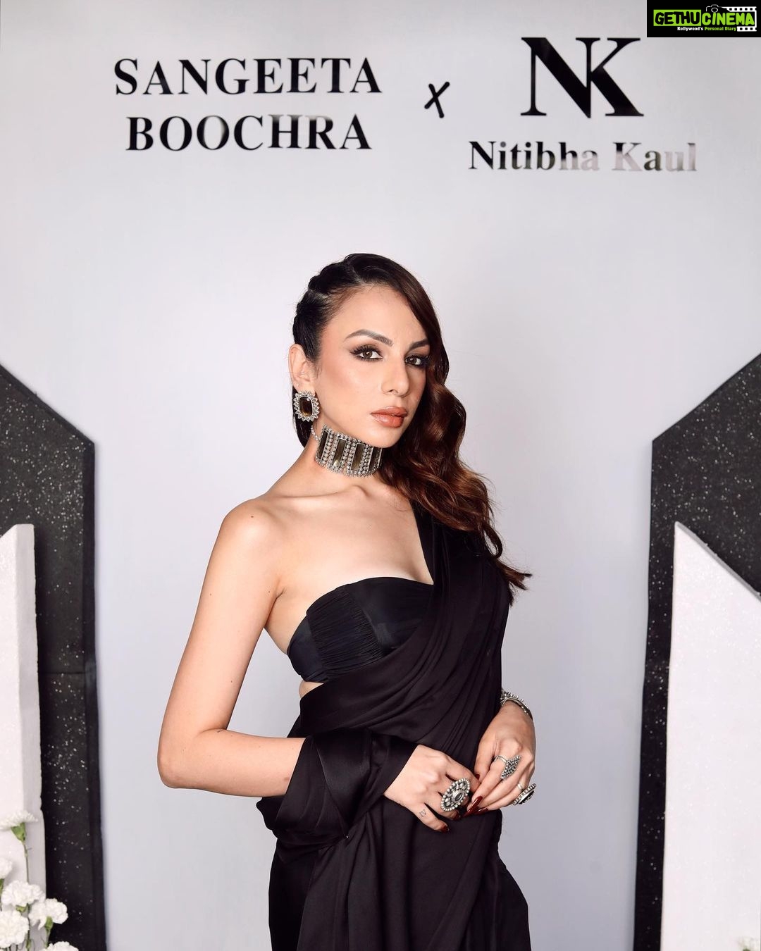 Nitibha Kaul - 9.1K Likes - Most Liked Instagram Photos