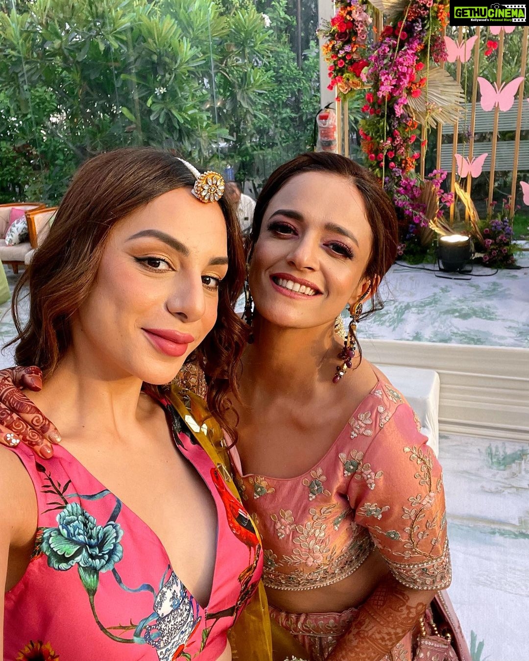 Nitibha Kaul - 8.5K Likes - Most Liked Instagram Photos