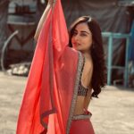 Niyati Fatnani Instagram - Always a Saree girl♥️ . . . #saree #dearishqonhotstar #asmitaroy #look #ootd #desigirl #niyatifatnani
