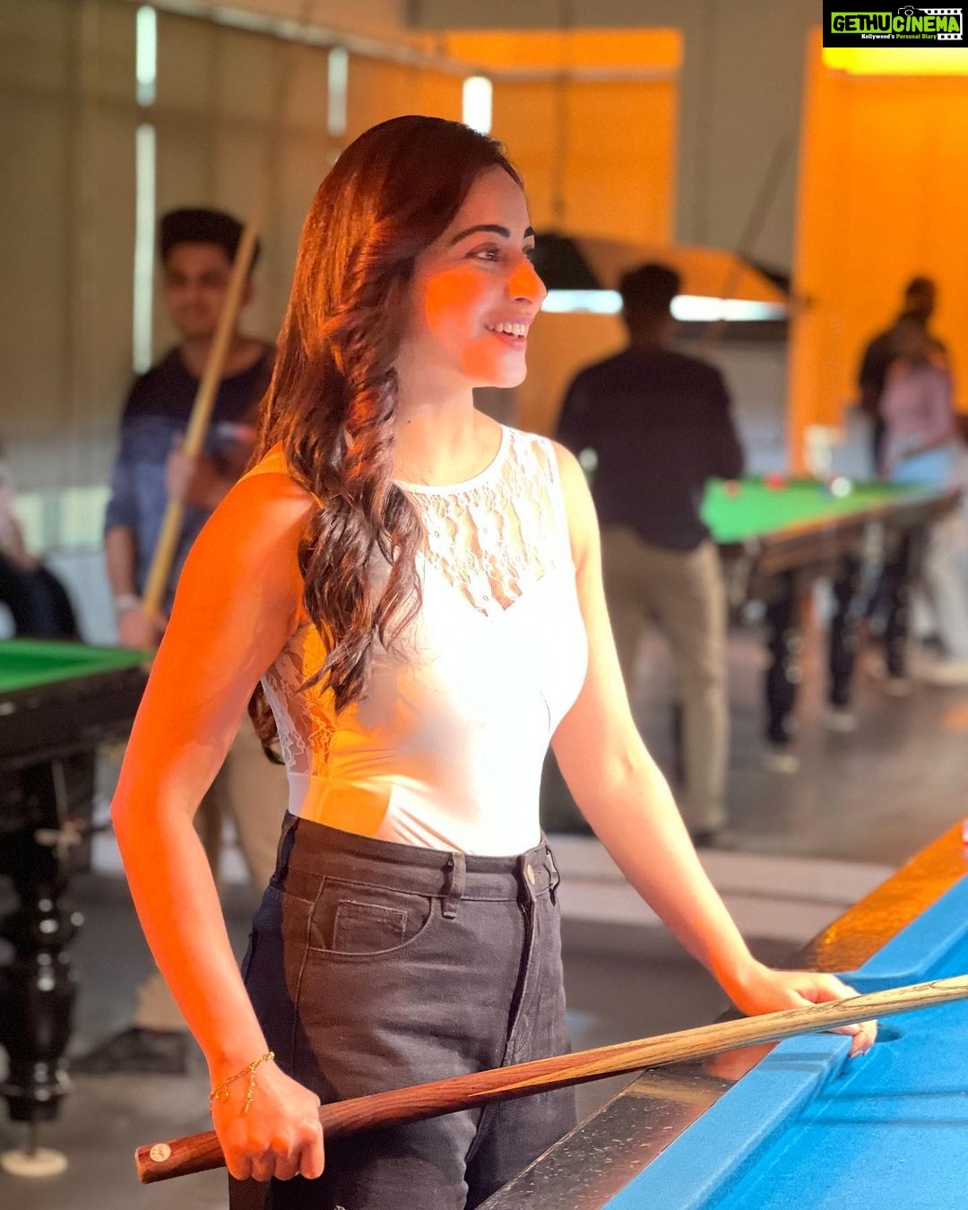 Niyati Fatnani Instagram - Fake it till you Make it🤪🎱 . . . . #asmitaroy #dearishqonhotstar #mystery #staytuned #drama #ott #romance #niyatifatnani