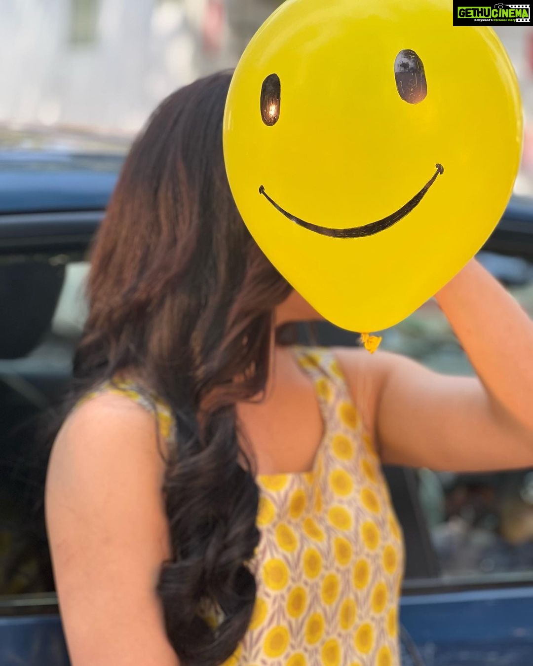 Niyati Fatnani Instagram - Asmita Roy is a moodπ»ππ»ββοΈβΊοΈπ #dearishqonhotstar . . . . . #asmitaroy #hotstar #ott #mood #sunday #lovewhatido #dearishq #niyatifatnani