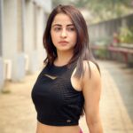 Niyati Fatnani Instagram - Edgy huh 💋 . . . . #asmita #mood #pink #dearishq #hotstar #web #romance #staytuned #niyatifatnani