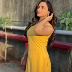 Niyati Fatnani Instagram - Looks like Mango season is coming soon🥭🌻🌞🥵🍹💛 . . . . #summer #summertime #february #dearishq #asmita #romance #hotstar #staytuned #niyatifatnani