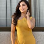 Niyati Fatnani Instagram - Looks like Mango season is coming soon🥭🌻🌞🥵🍹💛 . . . . #summer #summertime #february #dearishq #asmita #romance #hotstar #staytuned #niyatifatnani