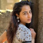 Niyati Fatnani Instagram - Looking at you 🍃 . . . . #wednesday #sombre #feeling #introspect #niyatifatnani