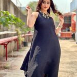 Niyati Fatnani Instagram - Kemon acho 🫶🌻🌸 Dear Ishq episodes streaming on @disneyplushotstar . Stay tuned and keep showering your ishq guys❤️ . . . . #asmitaroy #dearishqonhotstar #saturday #season1 #ott #lovestory #staytuned #niyatifatnani