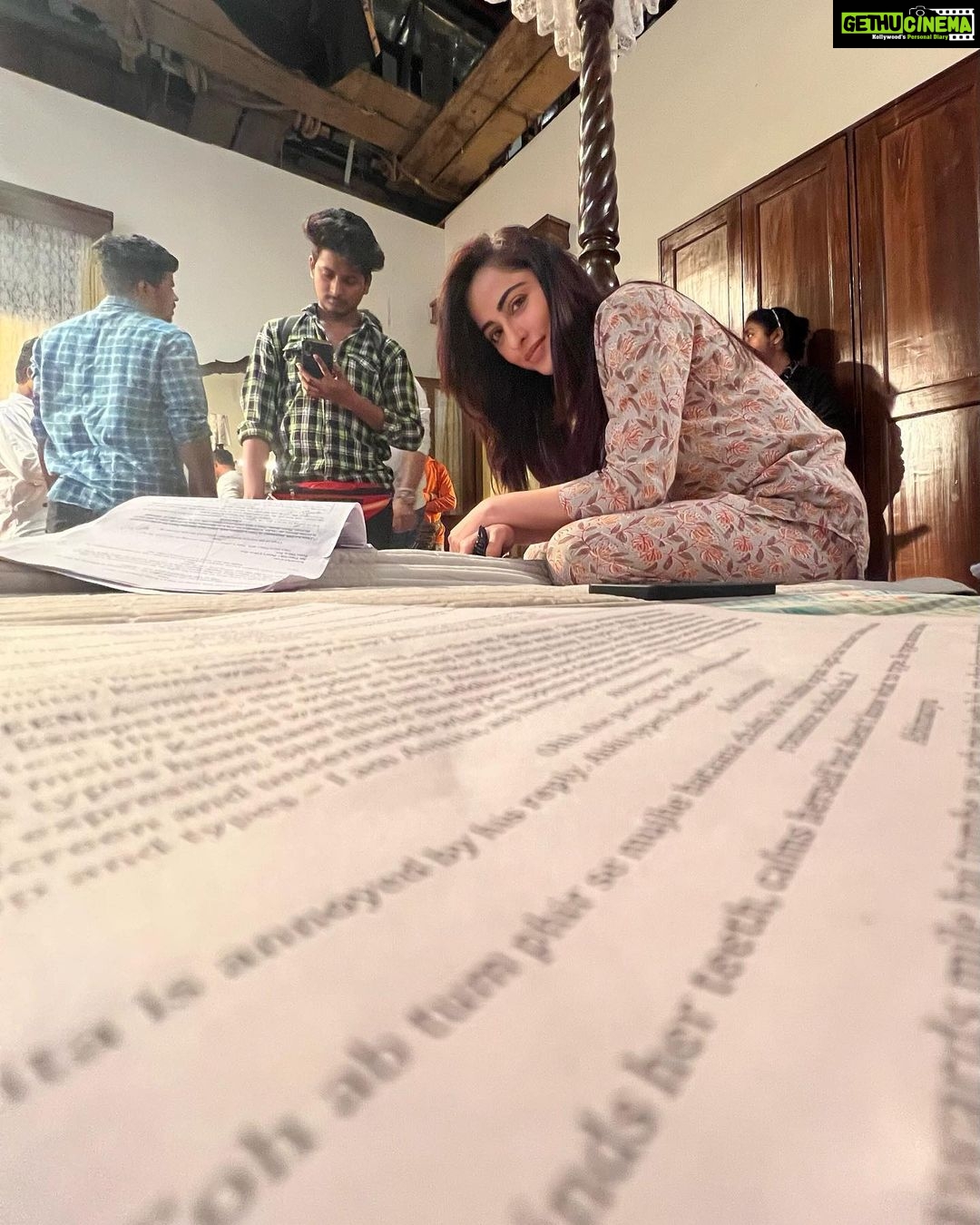 Niyati Fatnani Instagram - Asmita Roy is a moodπ»ππ»ββοΈβΊοΈπ #dearishqonhotstar . . . . . #asmitaroy #hotstar #ott #mood #sunday #lovewhatido #dearishq #niyatifatnani