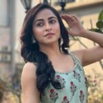 Niyati Fatnani Instagram - Asmita Roy🥀 Episode 3 of #dearishq streaming on @disneyplushotstar . . . . #asmita #editor #dearishqonhotstar #romance #lovestory #ott #bangali #newme #niyatifatnani
