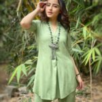 Niyati Fatnani Instagram - Haan main hoon Sona Sona🥀💁🏻‍♀️ Also don’t you agree 90’s songs are a blessing to us all🫶 Wearing: @_anuki.n . . . . . #90 #90ssongs #vibing #gogreen #camouflage #hariyali #mood #ootd #thursday #niyatifatnani