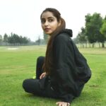 Niyati Fatnani Instagram - Looking back at 2022... All grateful and humble. Thank you 2022 for pleasantly surprising me💫🧿🥂♥️☘ Wishing for a fulfilling, positive and a hopeful 2023☘ . . . . #lastday #2022 #newyear #2023 #cheers #moveon #niyatifatnani