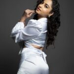 Niyati Fatnani Instagram - Staying alive🎶🤍⚪🥂 . . . . . #friday #white #calm #fashion #ootd #girlwithcurls #2022 #countdownbegins #niyatifatnani