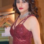 Niyati Fatnani Instagram - Like what you see?🫶🫶 . . . . . #reels #inred #glamlook #throwback #niyatifatnani