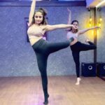 Niyati Fatnani Instagram - YOU are magic 🪄✨ Dancing with super cute @purrtycat08 on her choreography after sooooo long. Also me trying something new hence not so smooth but am learning❤️ . . . . . . #magic #dance #dancereels #arianagrande #trying #staytuned #entertain #grow #niyatifatnani
