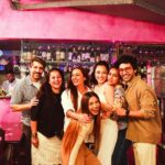 Niyati Fatnani Instagram - Jab hum miltey hai,DHAMAAL hota hai🫶🙌❤️🤘 What do u think happened in the end of the reel?😂 . . . P.S-to be continued on my story🤣😅 . . #nazar #reunion #weareback #coactors #friends #chosenfamily #happy #blessed #bond #alwaysandforever #fun #masti #dhamaal #niyatifatnani #ashitadhawan #dabbangdhawan Baoji Asian Home Mumbai