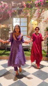 Niyati Fatnani Instagram - Flow with the flow and Grow🪄❤️
@vishwapreet_kaur 
.
.
.
.
#reels #dancing #tuning #coactors #channamereya #saasbahu #staytuned #ginni #niyatifatnani