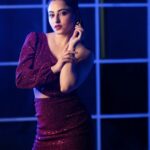 Niyati Fatnani Instagram - Less bitter more glitter💫 Stylist: @styling.your.soul Outfit: @myfywish Earrings: @kabeera_jewels Pr: @socialpinnaclepr Shot by: @van_photography @_megapixelphotography MUA: @prettymessbykhyati Hair Artist: @kanizfatima_hairstylist Location: @byou.in . . . . #glitter #sparkle #mondayagain #greatweek #noblues #dreamers #capricorngirl #niyatifatnani