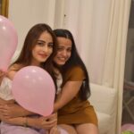 Niyati Fatnani Instagram - Looking back at 2022... All grateful and humble. Thank you 2022 for pleasantly surprising me💫🧿🥂♥️☘ Wishing for a fulfilling, positive and a hopeful 2023☘ . . . . #lastday #2022 #newyear #2023 #cheers #moveon #niyatifatnani