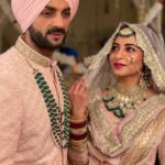 Niyati Fatnani Instagram - Kya Bolte ho, karloon Chichad Singh se Shaadi? 😉 -Ginny Grewal . . . . . #gityawedding #ginnigrewal #aditya #channamereya #gitya #inshoot #niyatifatnani #bridal