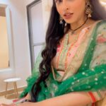 Niyati Fatnani Instagram - Note to my eligible bewkoof 👻🌸 . . . . . . #funnyreels #trendingreels #trending #channamereya #ginny #wednesday #niyatifatnani