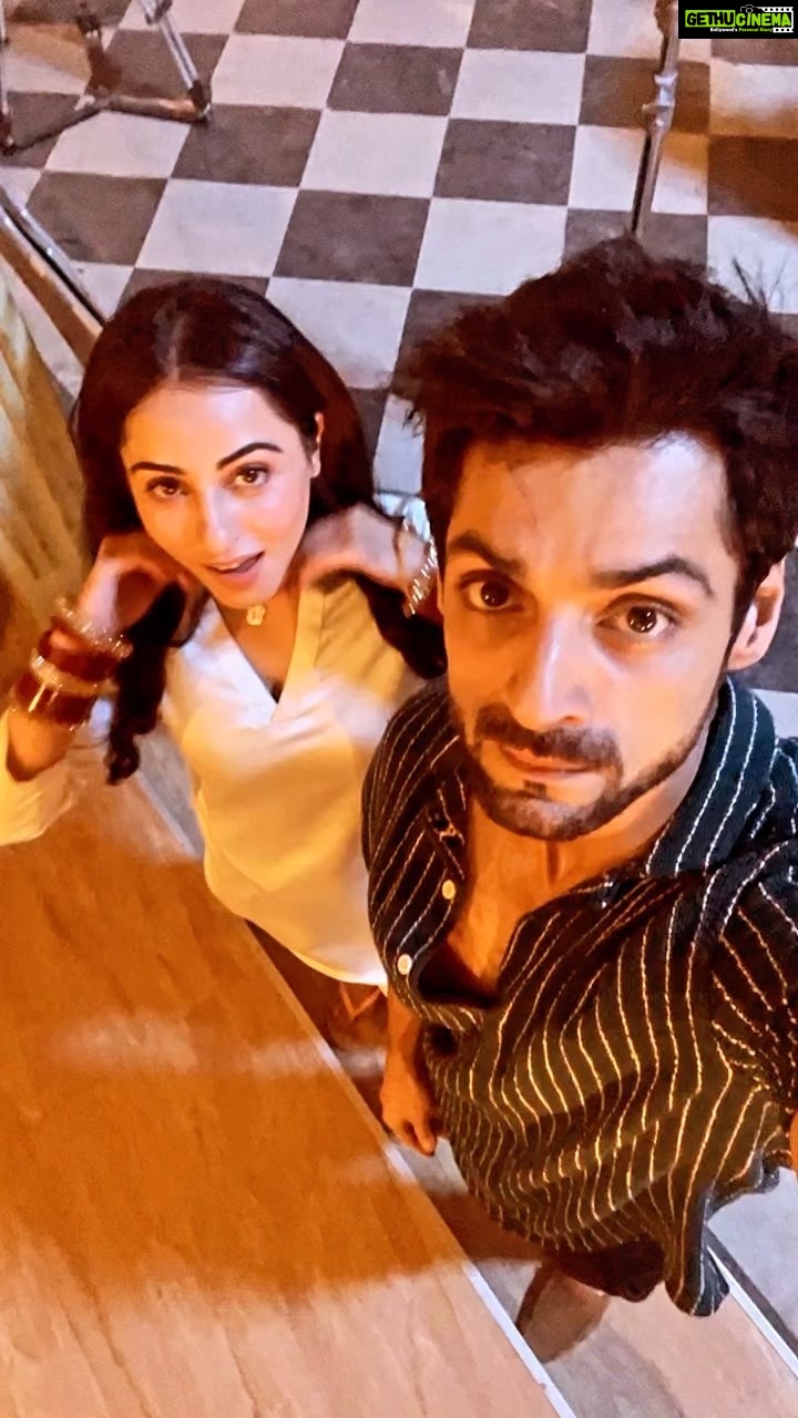 Niyati Fatnani - 53.2K Likes - Ginni ka asar sab ke sar chadha hai😂👻🤪
#gitya @karanwahi
.
.
.
.
.
.
.
#banter #channamereya #behindthescenes #fun #coactors #karanwahi #niyatifatnani
