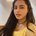 Niyati Fatnani Instagram - I like ‘sehat ke liye achchi’ stuff 🤪🥀 . . . . . #bollywood #dialogues #yjhd #makeuproom #just #forfun #niyatifatnani