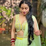 Niyati Fatnani Instagram - Blossom🌻 Wearing: @neerusindia X @nehaadhvikmahajan 📍: Neerus Santacruz . . . . #yellow #lehenga #ethnicwear #niyatifatnani