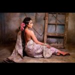Niyati Fatnani Instagram - In Frame 💖:- @niyatifatnani . Shoot Concept:- @nehaadhvikmahajan @bridalsbynam . 💄MUA , Hair & Styling :- @nehaadhvikmahajan . MakeUp :- @myglamm . 📸:- @luvisrrani . Saree:- @korvaiindia . 💍Jewellery:- @sonisapphire . . #niyatifatnani #channamereya #makeup #ootd #nehaadhvikmahajan #makeupbyme💄 #nammakeovers #bride #to #be #bridal #look #bridalmakeupartist #destinationweddingmakeupartist #weddingmakeup #hair #hairstyling #nammakeovers #bollywood #television #makeupartist #mumbai #traveller #all #over #the #globe
