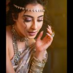 Niyati Fatnani Instagram – In Frame The Beautiful :- @niyatifatnani 
.
Shoot Concept:- @nehaadhvikmahajan @bridalsbynam 
.
💄MUA , Hair & Styling :- 
@nehaadhvikmahajan
.
📸:- @luvisrrani 
.
Saree:- @korvaiindia 
.
💍Jewellery:- @sonisapphire 
.

.
#niyatifatnani #channamereya 
#makeup #ootd #nehaadhvikmahajan #makeupbyme💄 #nammakeovers #bride #to #be #bridal #look #bridalmakeupartist #destinationweddingmakeupartist #weddingmakeup #hair #hairstyling #nammakeovers #bollywood #television #makeupartist #mumbai #traveller #all #over #the #globe