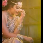 Niyati Fatnani Instagram – In Frame The Beautiful :- @niyatifatnani 
.
Shoot Concept:- @nehaadhvikmahajan @bridalsbynam 
.
💄MUA , Hair & Styling :- 
@nehaadhvikmahajan
.
📸:- @luvisrrani 
.
Saree:- @korvaiindia 
.
💍Jewellery:- @sonisapphire 
.

.
#niyatifatnani #channamereya 
#makeup #ootd #nehaadhvikmahajan #makeupbyme💄 #nammakeovers #bride #to #be #bridal #look #bridalmakeupartist #destinationweddingmakeupartist #weddingmakeup #hair #hairstyling #nammakeovers #bollywood #television #makeupartist #mumbai #traveller #all #over #the #globe