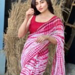 Niyati Fatnani Instagram - Saree but not Sorry🥀. Will be posting more pics in this saree. . . . . #sareelove #asmitaroy #desigirl #love #friday #niyatifatnani