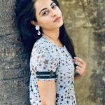 Niyati Fatnani Instagram - Looking at you 🍃 . . . . #wednesday #sombre #feeling #introspect #niyatifatnani