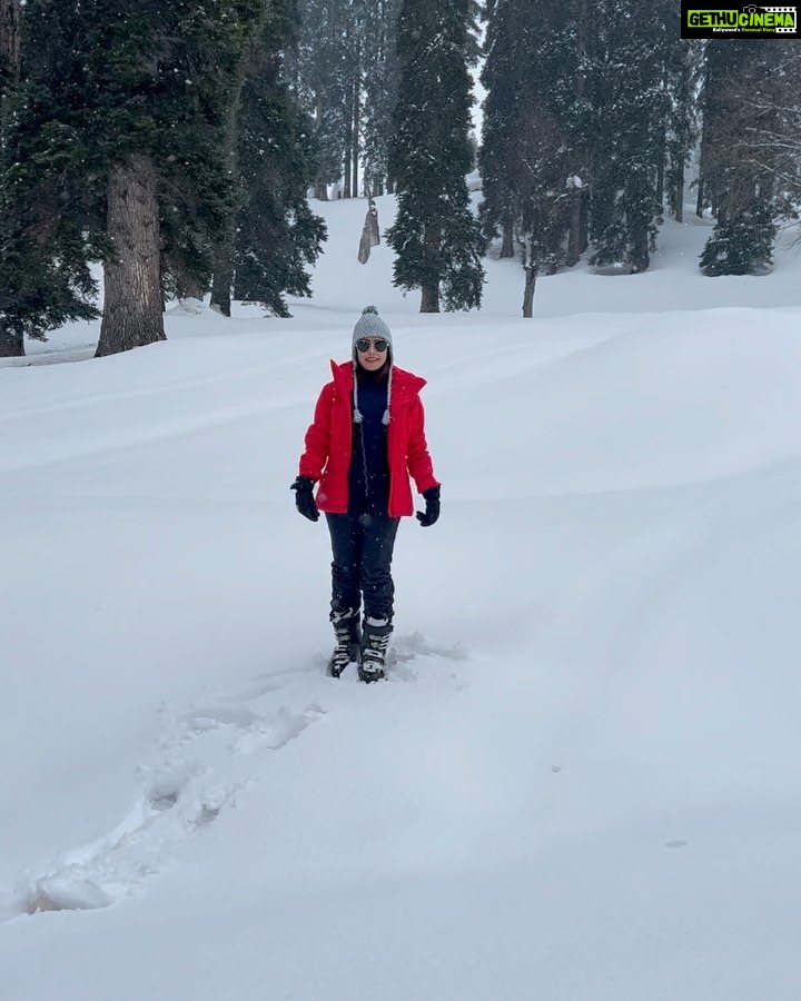 Nushrratt Bharuccha Instagram - Hey there Sunday… let’s Chill ✌🏻❄️
