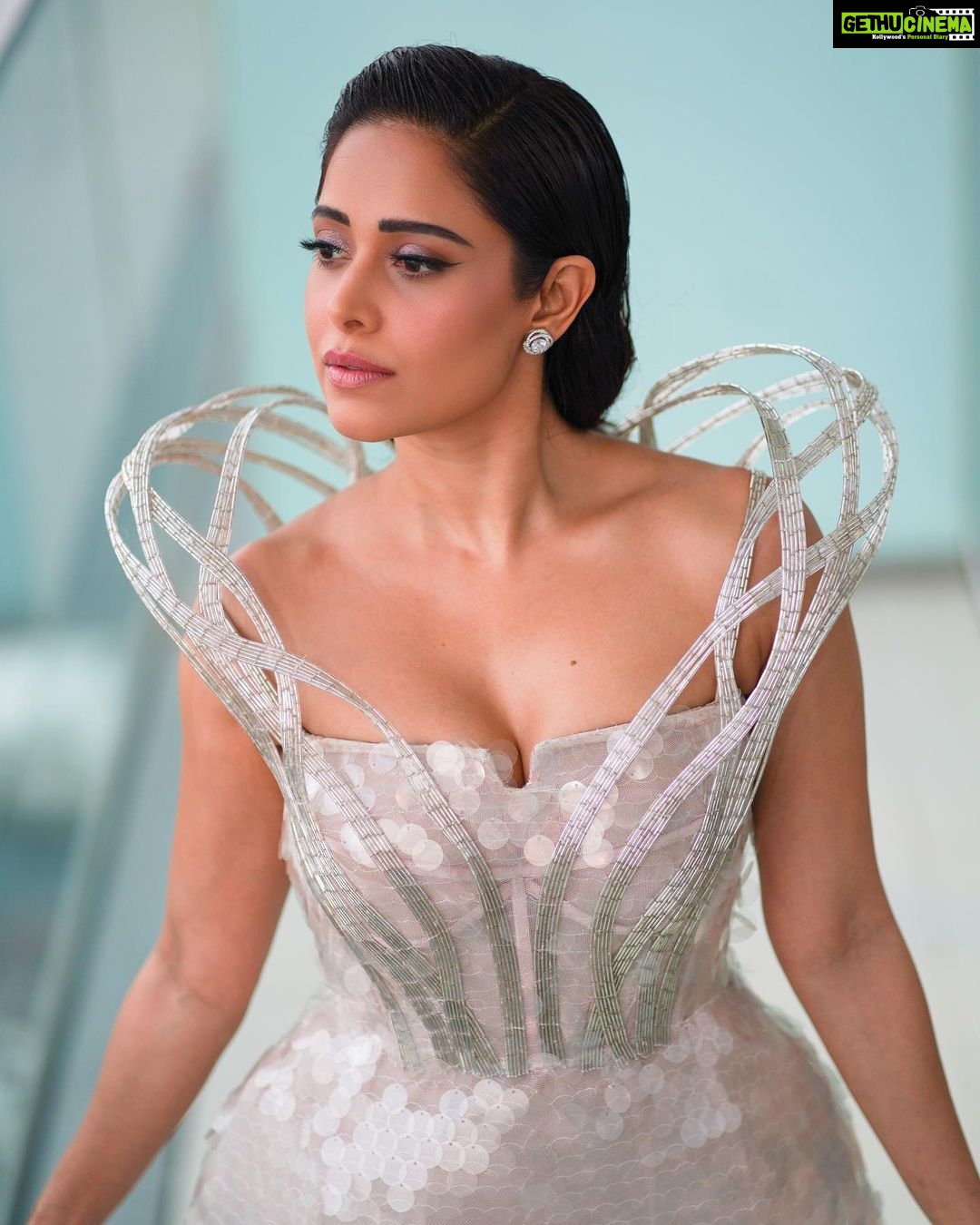 Nushrratt Bharuccha Instagram - 🎶Cause, Darling, I'm a Nightmare dressed like a Daydream🎶 Outfit : @tanieyakhanuja Jewellery @anayah_jewellery @spiffypublicrelations Styled by: @samidha.wangnoo Make up : @ssequeiramakeup Hair : @danihairstylist1 📸 : @mustafashak1 W Abu Dhabi – Yas Island