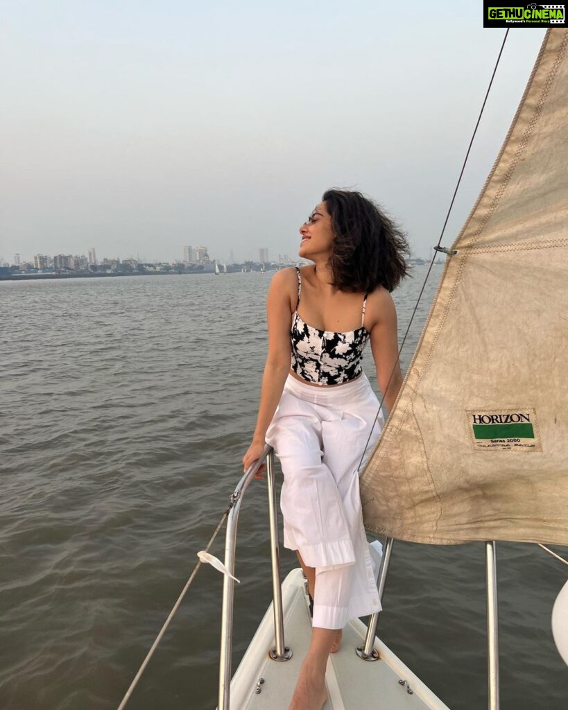 Nushrratt Bharuccha Instagram - Sailing into 2023!! Wind in my hair.. warmth in my Heart.. 2022 you were special and will be remembered fondly 🤍