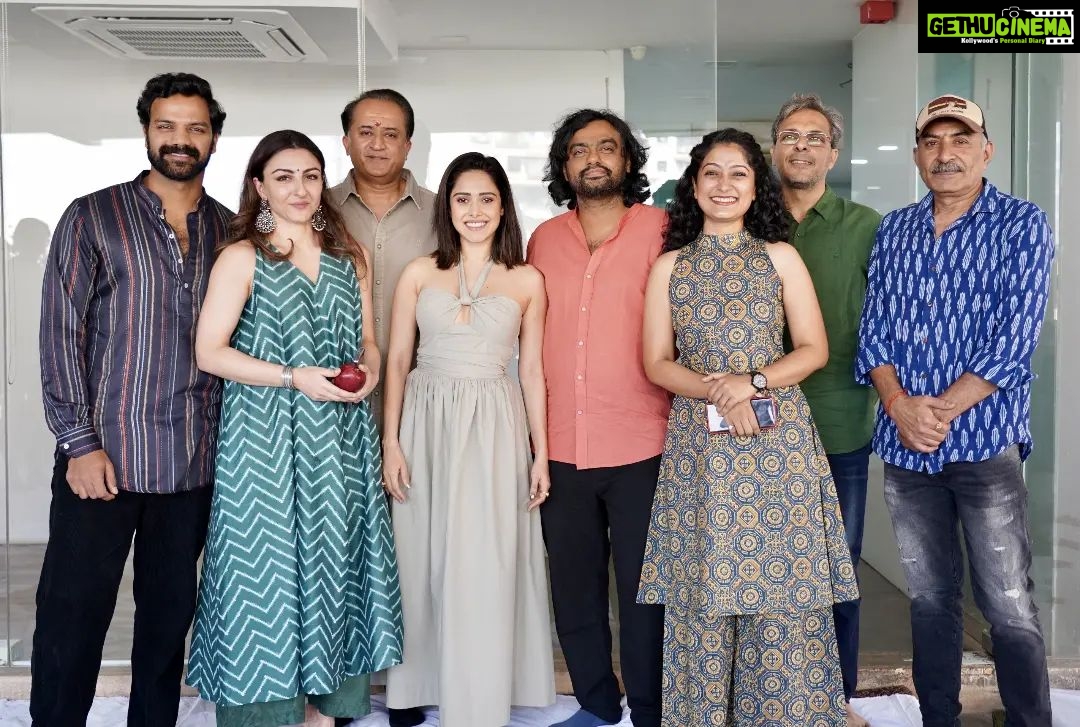 Nushrratt Bharuccha Instagram - Thrilled, excited & scared to return to Sakshi’s world! Can’t wait to show you guys what we have in store for this edition 🫣 #Chhorii2 #FilmingBegins @sakpataudi @furia_vishal @tseries.official @tseriesfilms @abundantiaent @crypttv @psychscares @ivikramix @notjackdavis #BhushanKumar #KrishanKumar @shivchanana @instasaurabh @pallavi_patil2310 @ajit_jagtap @authordivyaprakash