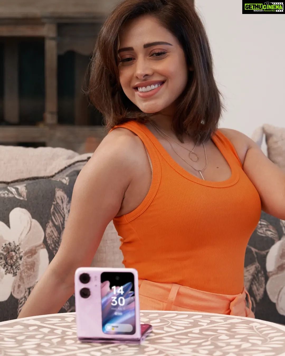 Nushrratt Bharuccha Instagram - The #BestFlipPhone is here! Just pick a killer outfit, strike a pose, and the #OPPOFindN2Flip will take the best selfies, hands-free! #OhSnap #SeeMoreInASnap