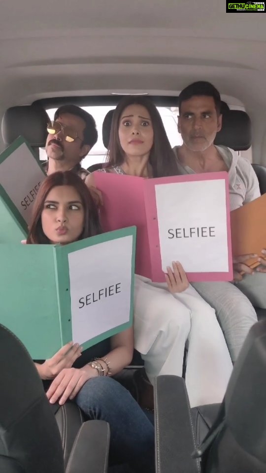 Nushrratt Bharuccha Instagram - All smiles always when surrounded with the best energy! Super excited to join the team of #Selfiee!ππ» @akshaykumar @therealemraan @dianapenty @karanjohar @apoorva1972 @therealprithvi @supriyamenonprithviraj @iamlistinstephen @raj_a_mehta @rishiwrites @dharmamovies #CapeOfGoodFilms @prithvirajproductions @magicframes2011 @anshul300 @desimusicfactory @disneyplushotstar
