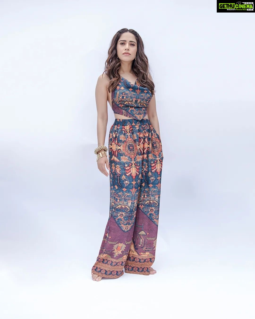 Nushrratt Bharuccha Instagram - 🎵Main aankhon se bataungi... Tum samajh jaana. Main halki si sharmaungi.. Tum mere ho jaana 🎶 Outfit @spicymustard_studio Jewelry @sachdeva.ritika Stylist @nidhijeswani Makeup @vardannayak Hair @ashwini_hairstylist Photographer @rishabhkphotography