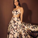 Nushrratt Bharuccha Instagram - Drama Drama Drama ✨💫⚡️ Outfit @punitbalanaofficial Jewelry @amrapalijewels @elsolstrategicconsultants Styled by @nidhijeswani Makeup @vardannayak Hair @ashwini_hairstylist Photographer @nupuragarwal__