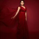 Nushrratt Bharuccha Instagram - The Usual Please 🍷 Outfit @ridhimabhasinofficial Earrings @amrapalijewels Stylist @nidhijeswani Makeup @tanvismarathe Hair @ashwini_hairstylist Photographer @shivamguptaphotography