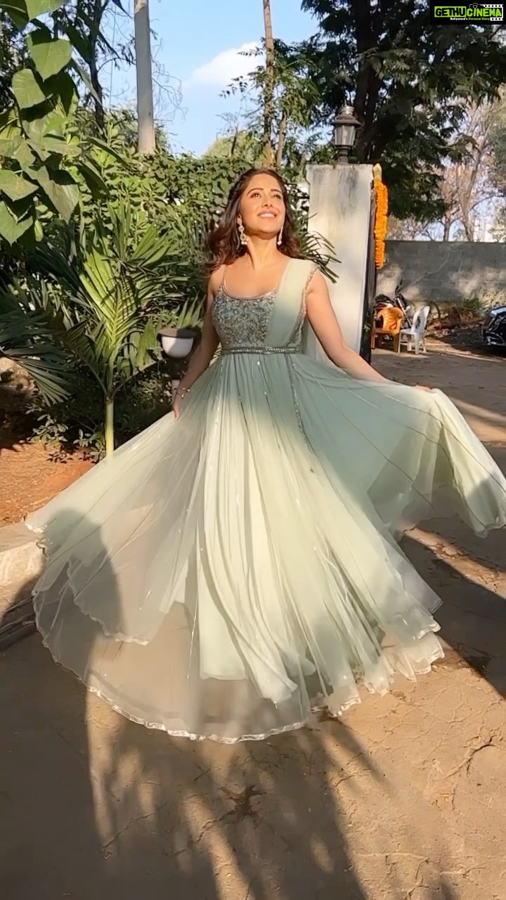 Nushrratt Bharuccha Instagram - It’s time for double dhamaka ✨💣 Diwali & Sooryavanshi calls for some happy twirls! Get to a cinema near you now… @akshaykumar 💥 Stylist : @archamehta Asst stylist : @ruchi.munoth Outfit: @ashwinireddyofficial Makeup : @shaylinayak Hairstylist : @ashwini_hairstylist
