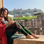 Nushrratt Bharuccha Instagram - Leave me in Ruins… I love it!!! #JanhitMeinJaari #Chanderi
