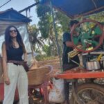 Oviya Instagram - Sugar cane juice is my favorite drink 🍹 cheers!