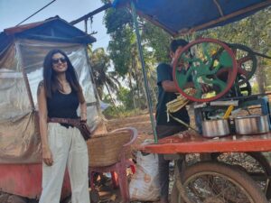 Oviya Instagram - Sugar cane juice is my favorite drink 🍹 cheers!