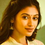 Oviya Instagram - Makeup : @anupama.krishnamachari Hair : @jamunadevraj