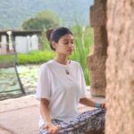 Oviya Instagram -