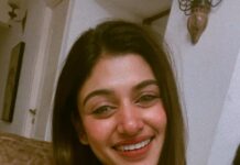 Oviya Instagram -