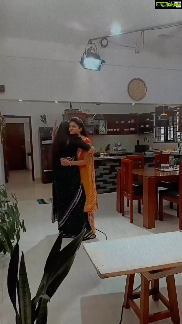 Pallavi Gowda Instagram - Will be crazy together forever like this😜🥰🥰🥰 #Friendship #RakhiShari #Swayamvaram #PartnerInCrime